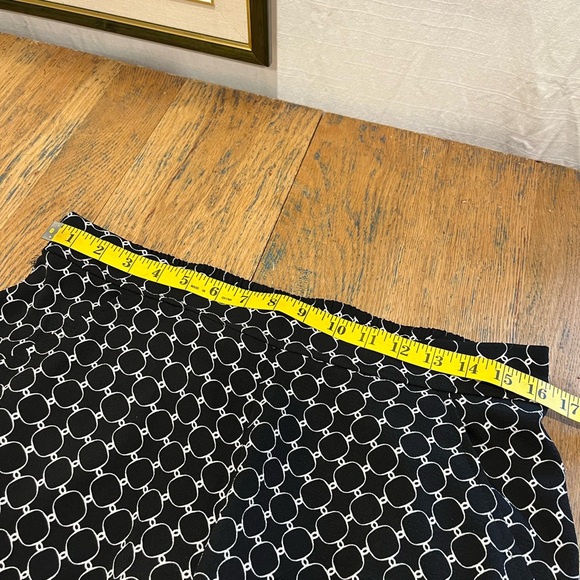 🖤 MAX STUDIO Black & White Midi Skirt – Size L - Picture 4 of 11
